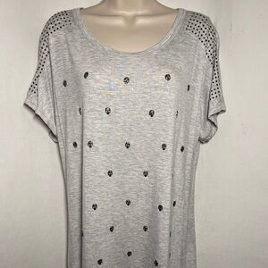 Size M Vocal Light Gray Split Short Sleeve Tee with Studded Skull Accents